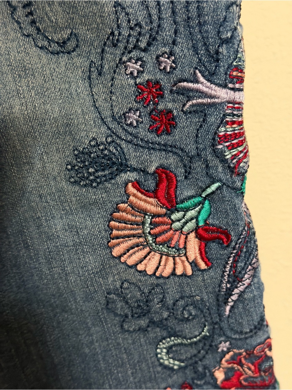 Seven7 Denim Cropped Jeans with Red & Pink Floral Embroidery - Picture 5 of 6